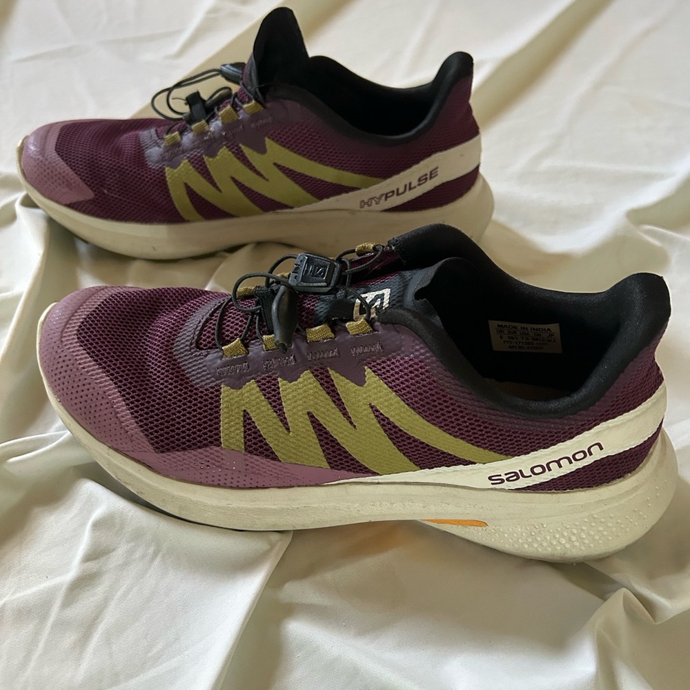 Salomon trail running shoes, gold and maroon size 7.5